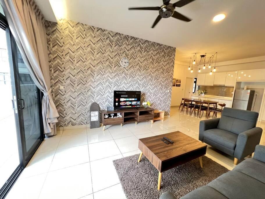 Meridinmedini Familytrip 5Min To Legoland By Vdo Homestay Nusajaya  Ngoại thất bức ảnh