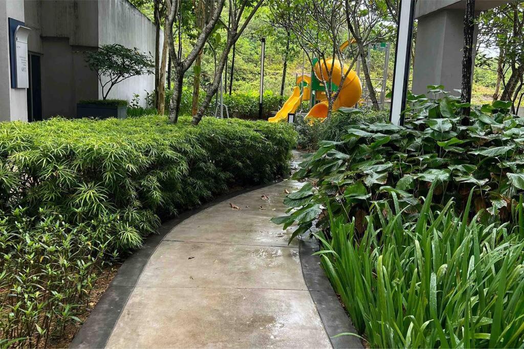 Meridinmedini Familytrip 5Min To Legoland By Vdo Homestay Nusajaya  Ngoại thất bức ảnh