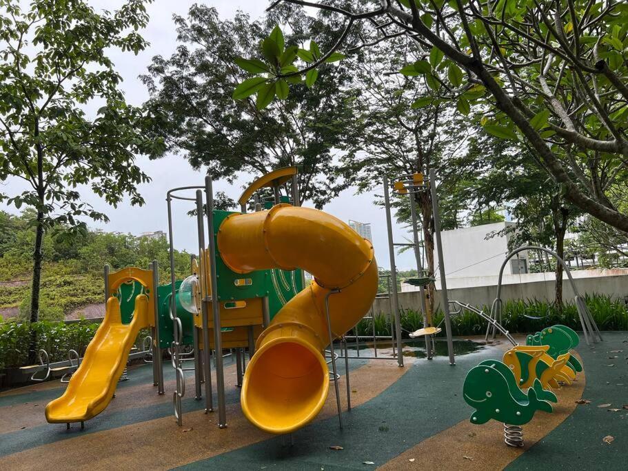 Meridinmedini Familytrip 5Min To Legoland By Vdo Homestay Nusajaya  Ngoại thất bức ảnh